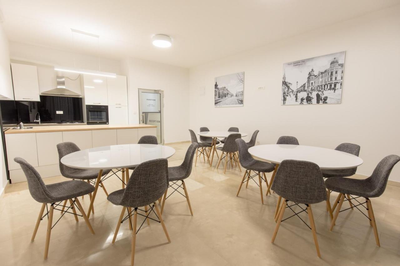 Apartmani I Sobe Pejacevic 오시예크 외부 사진
