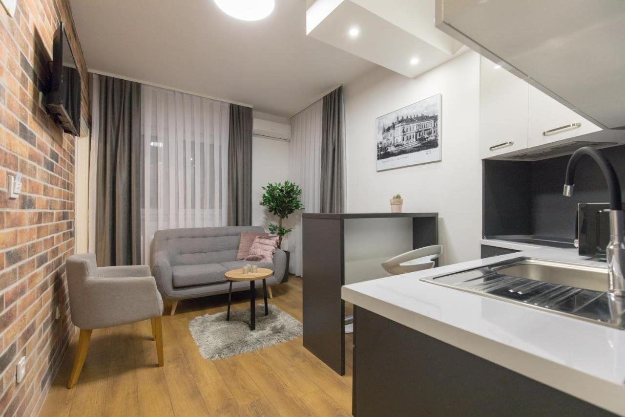 Apartmani I Sobe Pejacevic 오시예크 외부 사진