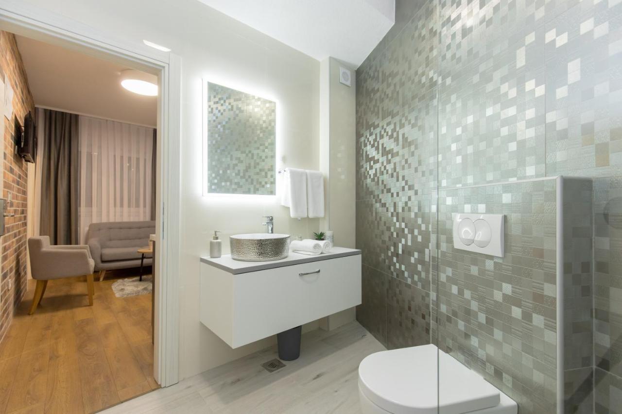 Apartmani I Sobe Pejacevic 오시예크 외부 사진