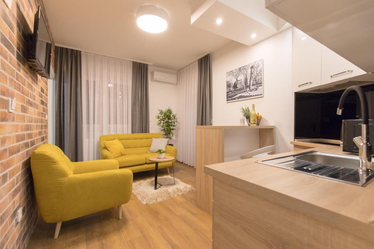 Apartmani I Sobe Pejacevic 오시예크 외부 사진