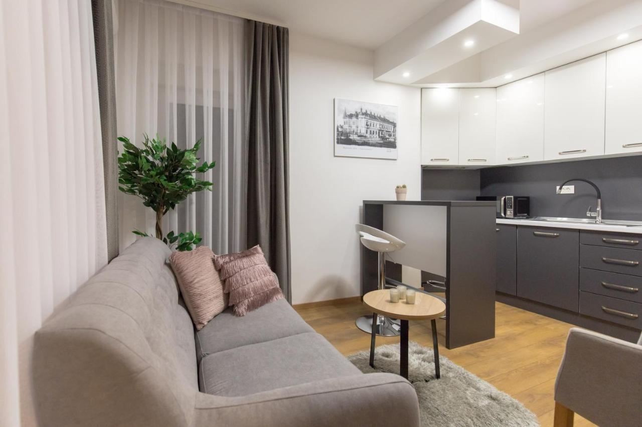 Apartmani I Sobe Pejacevic 오시예크 외부 사진